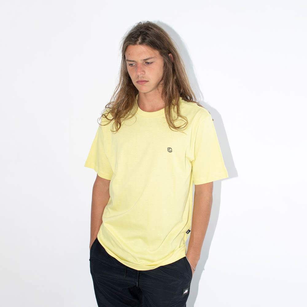Camiseta Lost Basics Saturno
