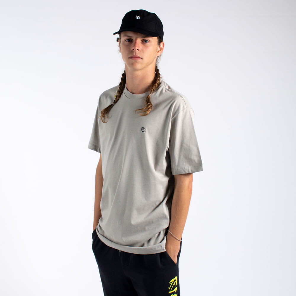 Camiseta Lost Basics Saturno