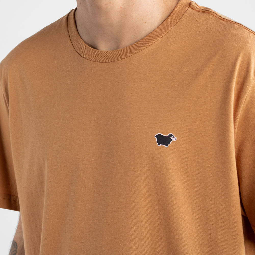Camiseta Basics Lost Sheep