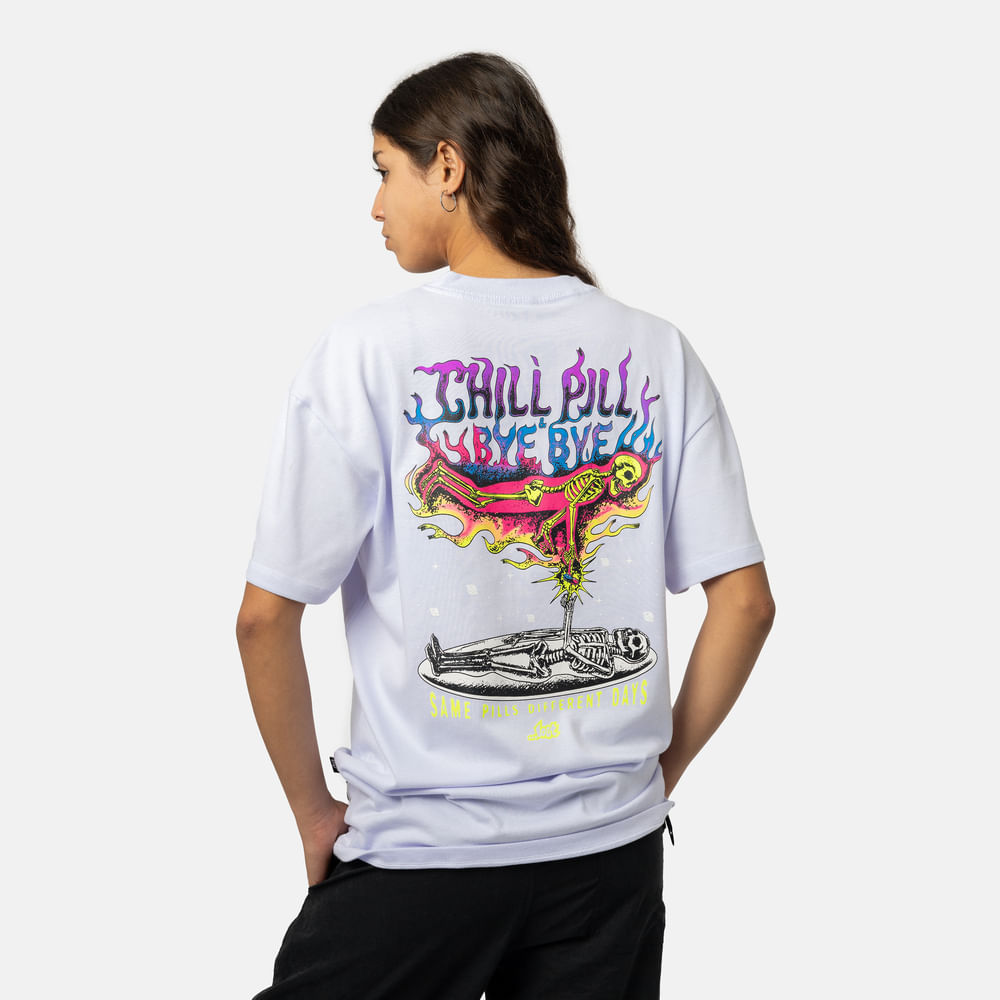 Camiseta Box Fit Lost Chill Pill