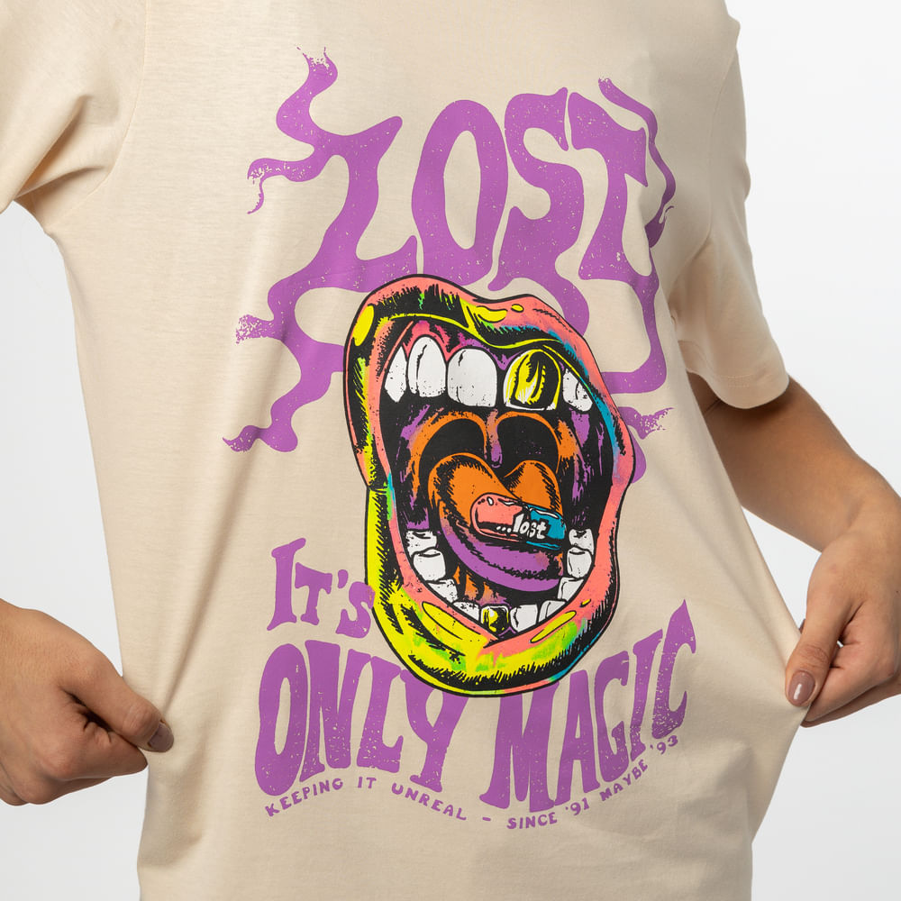 Camiseta Lost Its Only Magic