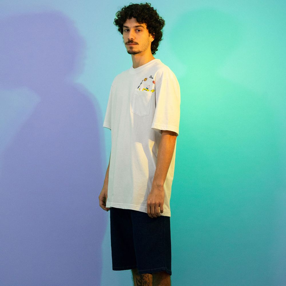 Camiseta Lost x Bob Esponja Juggler