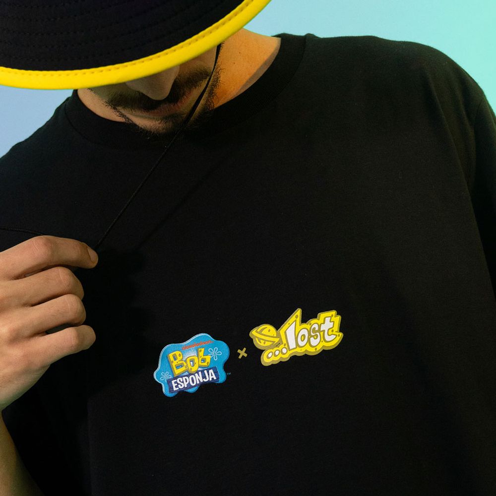 Camiseta Lost x Bob Esponja Logo
