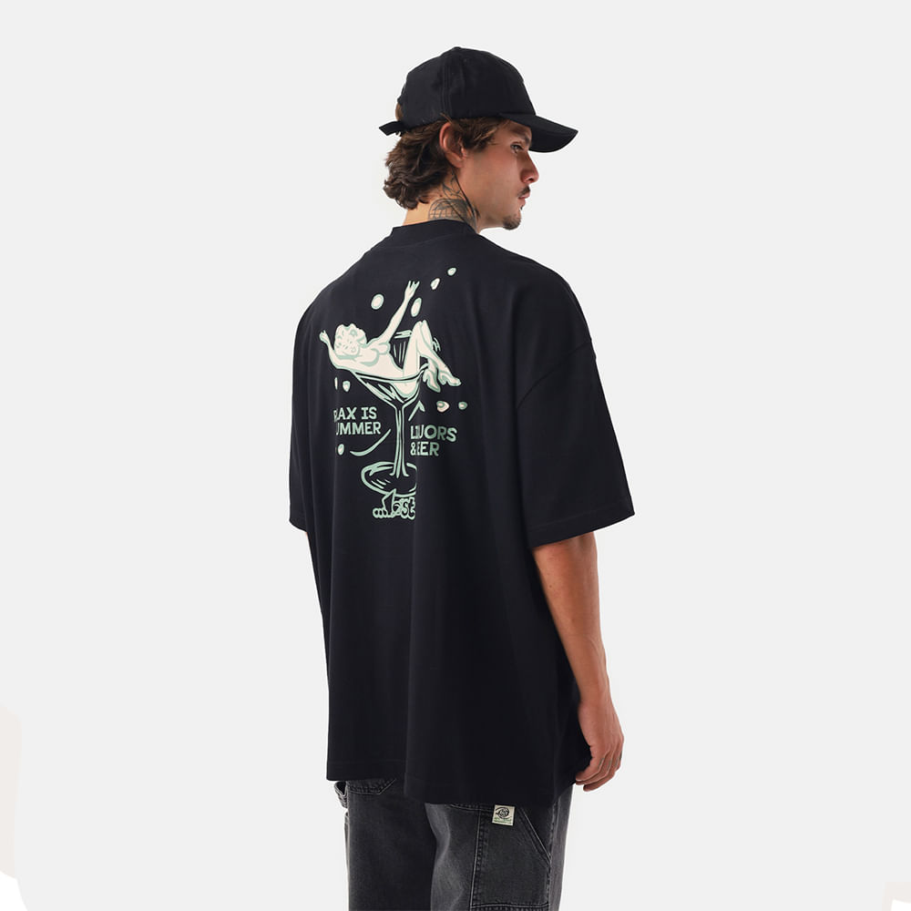 Camiseta Box Fit Lost Relax Is Summer