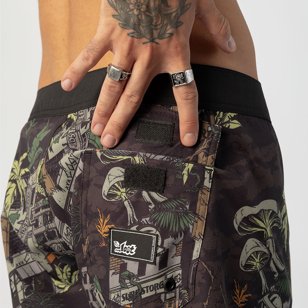 Bermuda Água Lost After Domination 52cm Longo