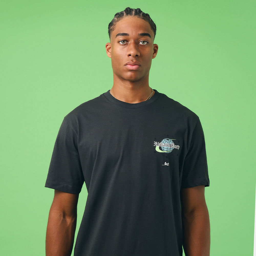 T-Shirt Peace Among World